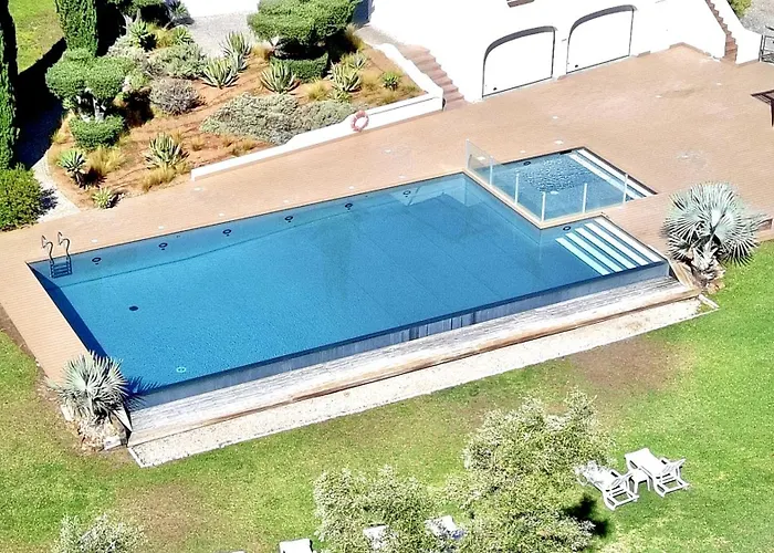 度假居 Club 1 With Pool By Homing *