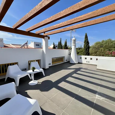 Сasa de vacaciones Club 1 With Pool By Homing