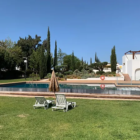 Сasa de vacaciones Club 1 With Pool By Homing Vilamoura
