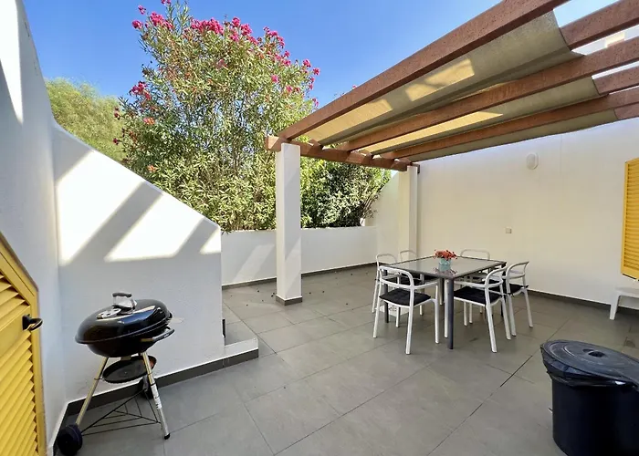 Club 1 With Pool By Homing * Vilamoura