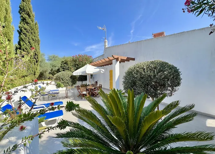 Club 1 With Pool By Homing Сasa de vacaciones *