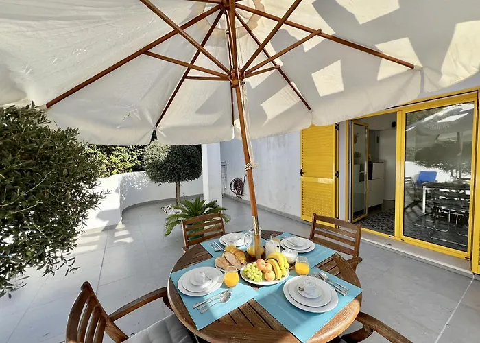 Сasa de vacaciones Club 1 With Pool By Homing Vilamoura