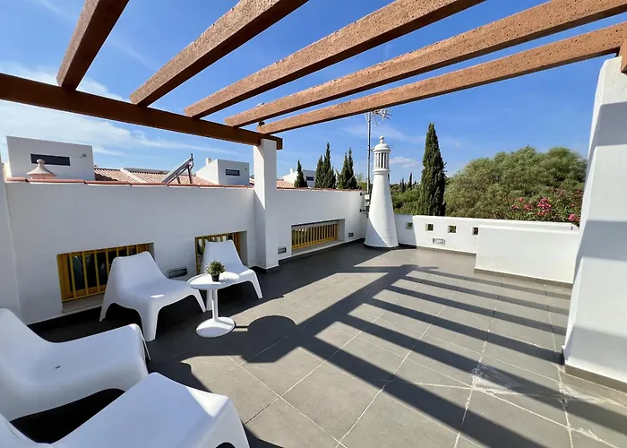 Сasa de vacaciones Club 1 With Pool By Homing