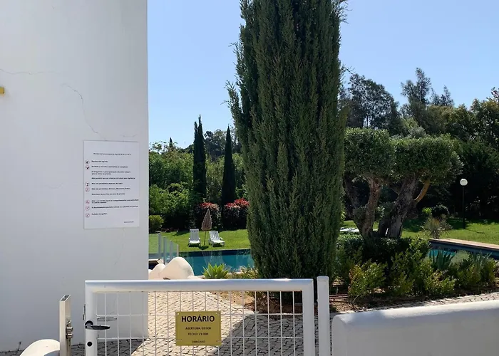 Сasa de vacaciones Club 1 With Pool By Homing