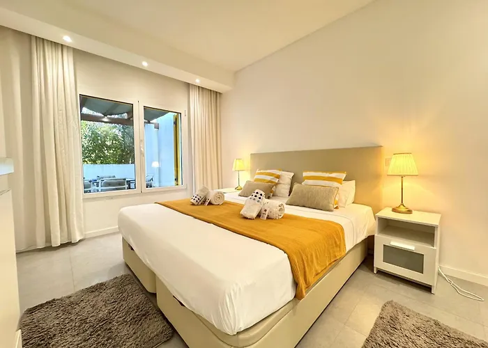 Club 1 With Pool By Homing Сasa de vacaciones Vilamoura