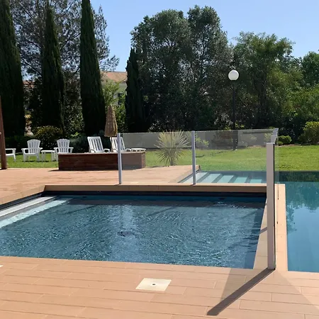 Club 1 With Pool By Homing Feriehus